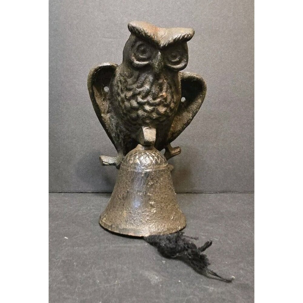 Antique Cast Iron Rustic Spooky Owl Dinner Bell Door Wall Mount Halloween VIDEO